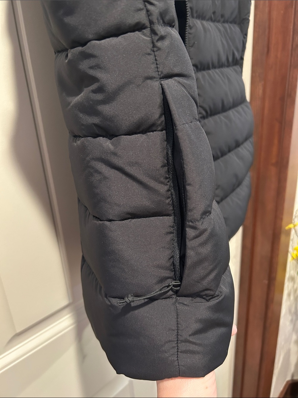 The North Face - Women’s Aconcagua 3 Vest in Black - Picture 10 of 13